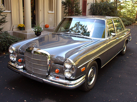 Mercedes-Benz 300 SEL (W-108) вслед за S600 становится самым мощным и престижным представителем серии S, олицетворяющей технические достижения компании.