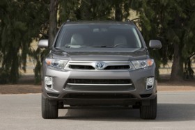 Автомобиль Toyota Highlander Hybrid