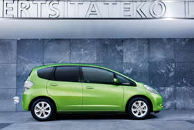 Автомобиль Honda Jazz Hybrid Автомобиль Honda Jazz Hybrid