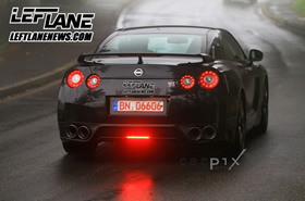 Автомобиль Nissan GT-R 2012 модельного года
