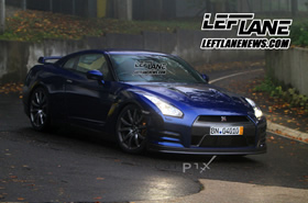 Автомобиль Nissan GT-R 2012 модельного года
