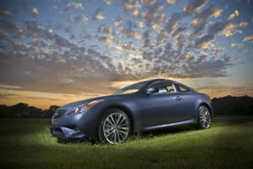 Автомобиль Infiniti G37