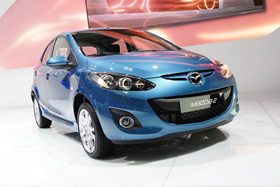 Автомобиль Mazda2