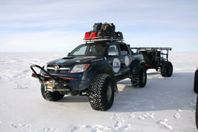 Автомобили Toyota Hilux в Антарктике