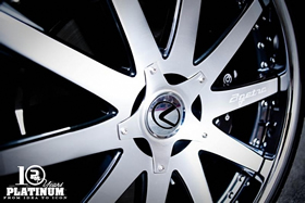 Автомобиль Lexus LS460 Sport 2011 года от Platinum Motorsport Автомобиль Lexus LS460 Sport 2011 года от Platinum Motorsport