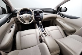 Автомобиль Nissan Tiida