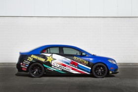 Автомобиль Suzuki Kizashi Apex