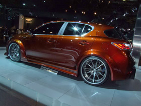 Автомобиль Lexus CT 200h