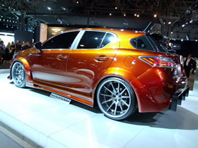Автомобиль Lexus CT 200h