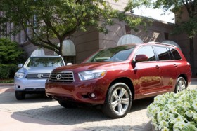Автомобили Toyota Highlander и Highlander Hybrid