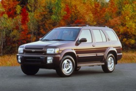 Автомобиль Infiniti QX4