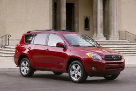 Автомобиль Toyota RAV4