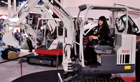Мини-экскаватор Takeuchi TB117e Мини-экскаватор Takeuchi TB117e