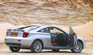 Toyota выпускает новые версии Celica и MR2
