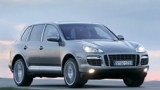 В Кишиневе сожгли Porsche-Cayenne