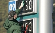 Все топливные компании Молдовы просят НАРЭ повысить цены на горючее