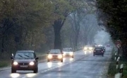 С 1 ноября автомобилисты должны ездить с включенными фарами