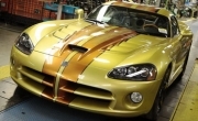 С производственной линии сходит Dodge Viper