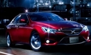 Toyota представляет рестайлинг Mark X