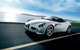 Alfa Romeo 8c Spider white